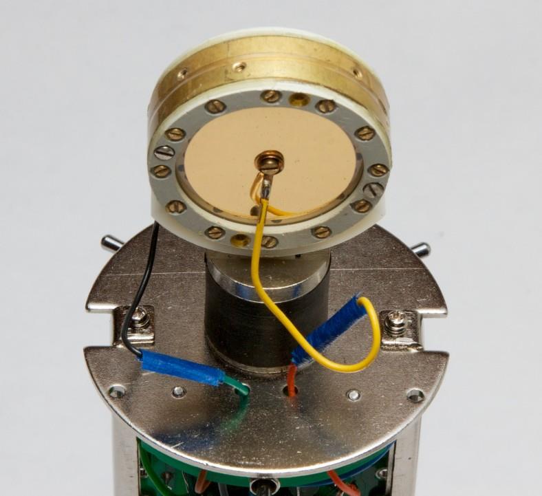 Cutting capsule wires to 2-3 inch length