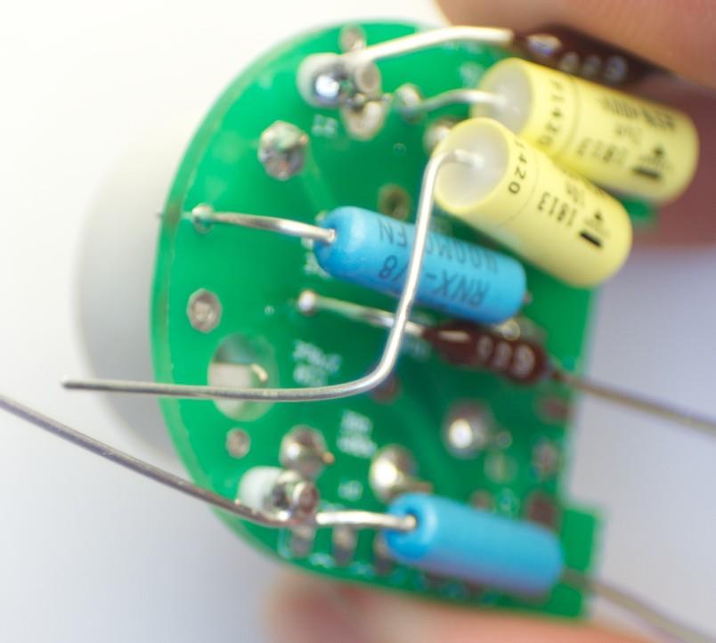 Second bend of C1 capacitor