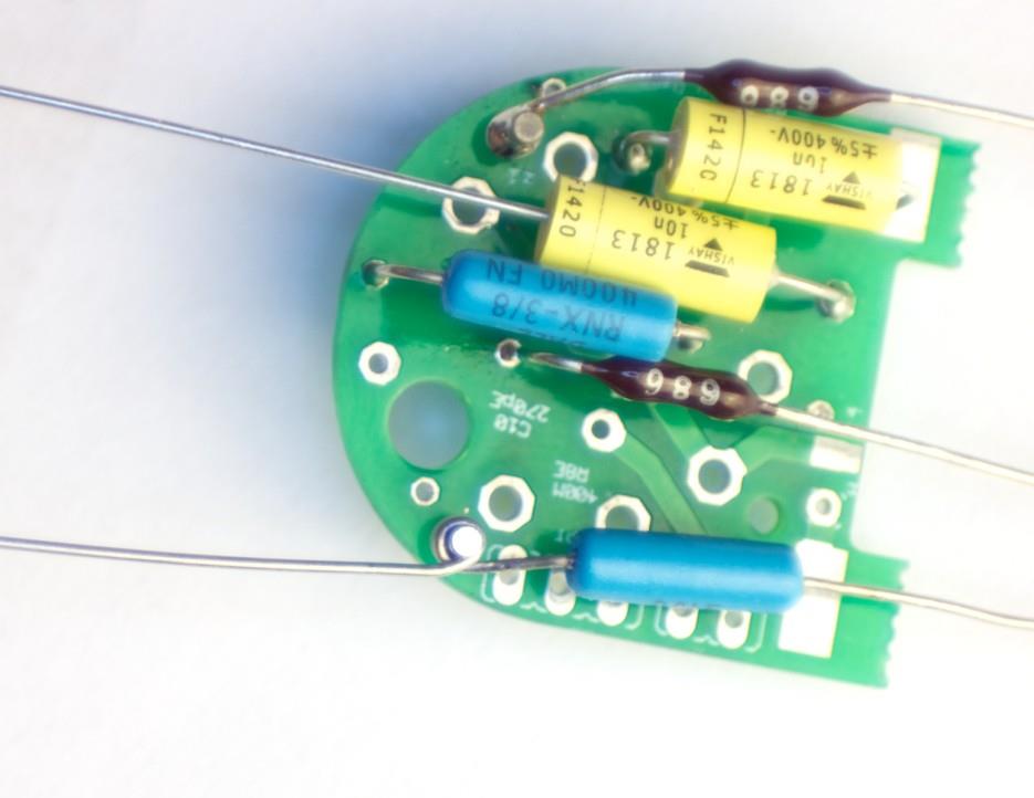 Pre-forming R8 leads