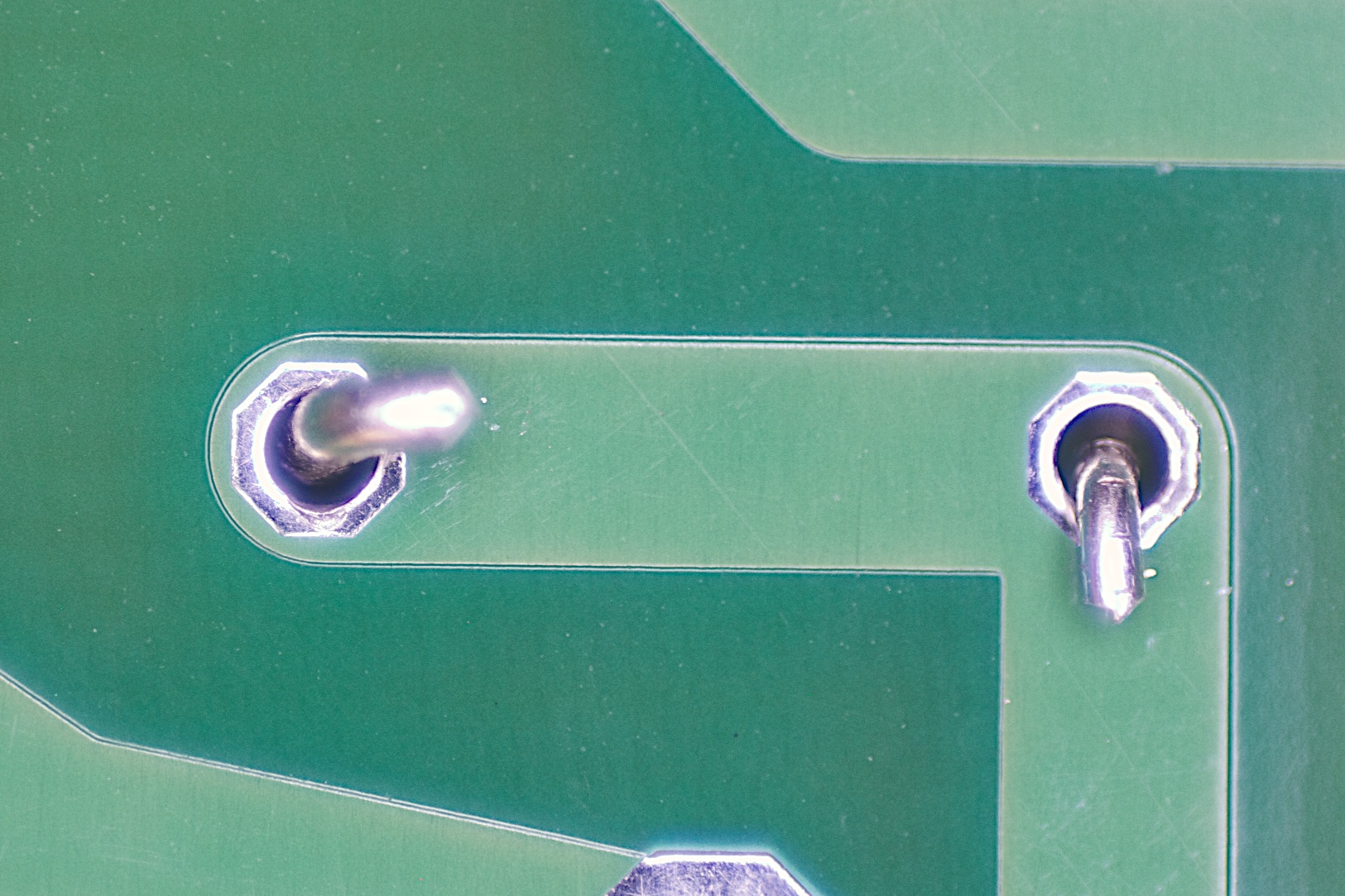 Resistor leads trimmed flush after soldering